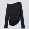 Wholesale Weekday Main Asymmetric Long Sleeve