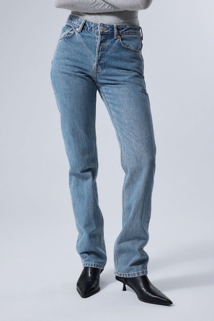 Best Weekday Pin Mid Straight Jeans