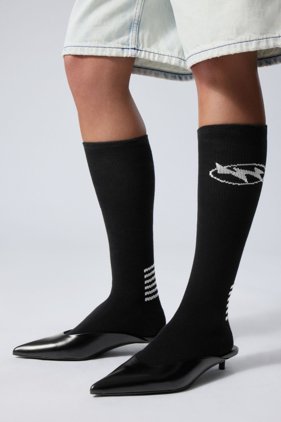 Best Weekday Sporty Graphic High Knee Socks