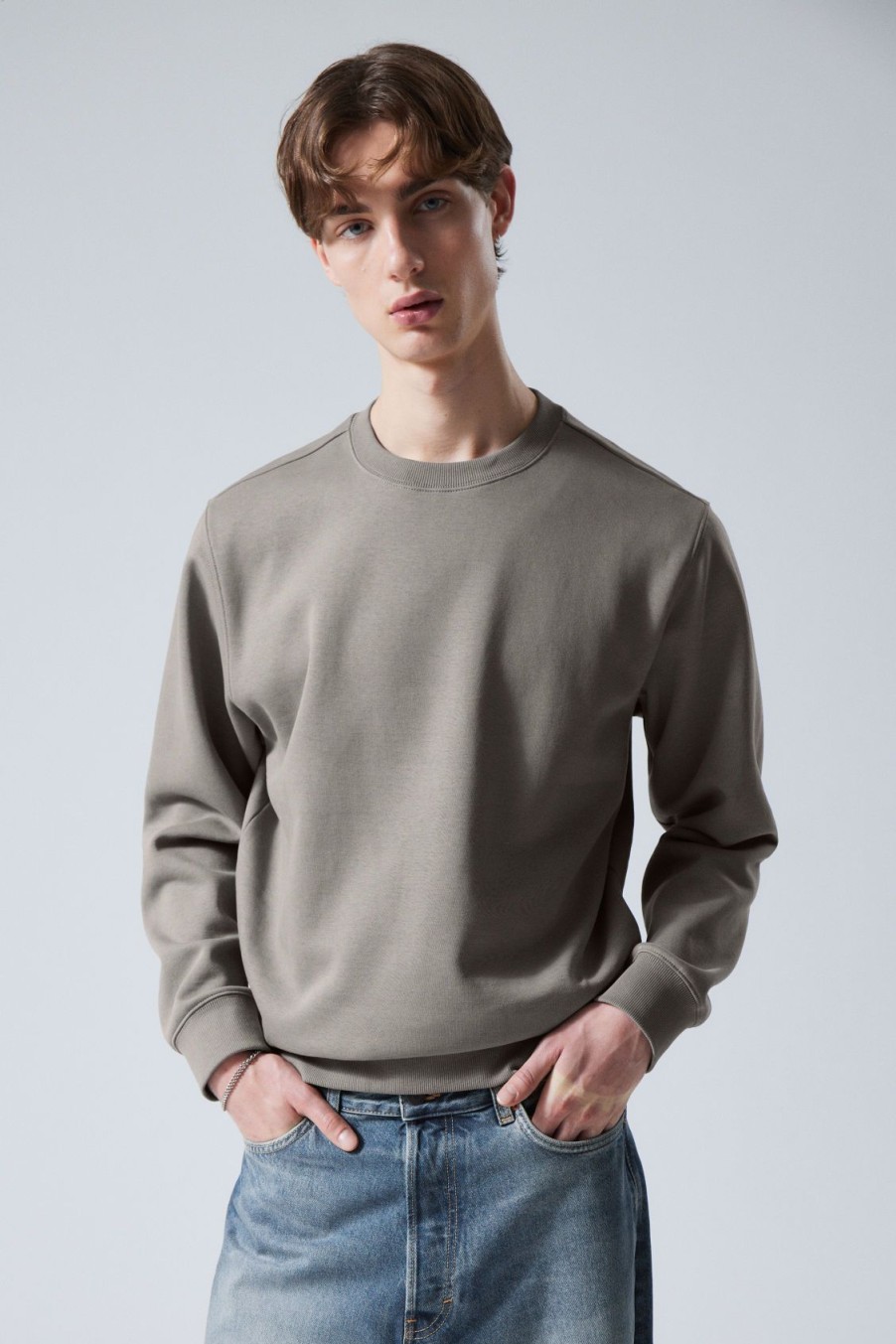 Wholesale Weekday Standard Midweight Sweatshirt