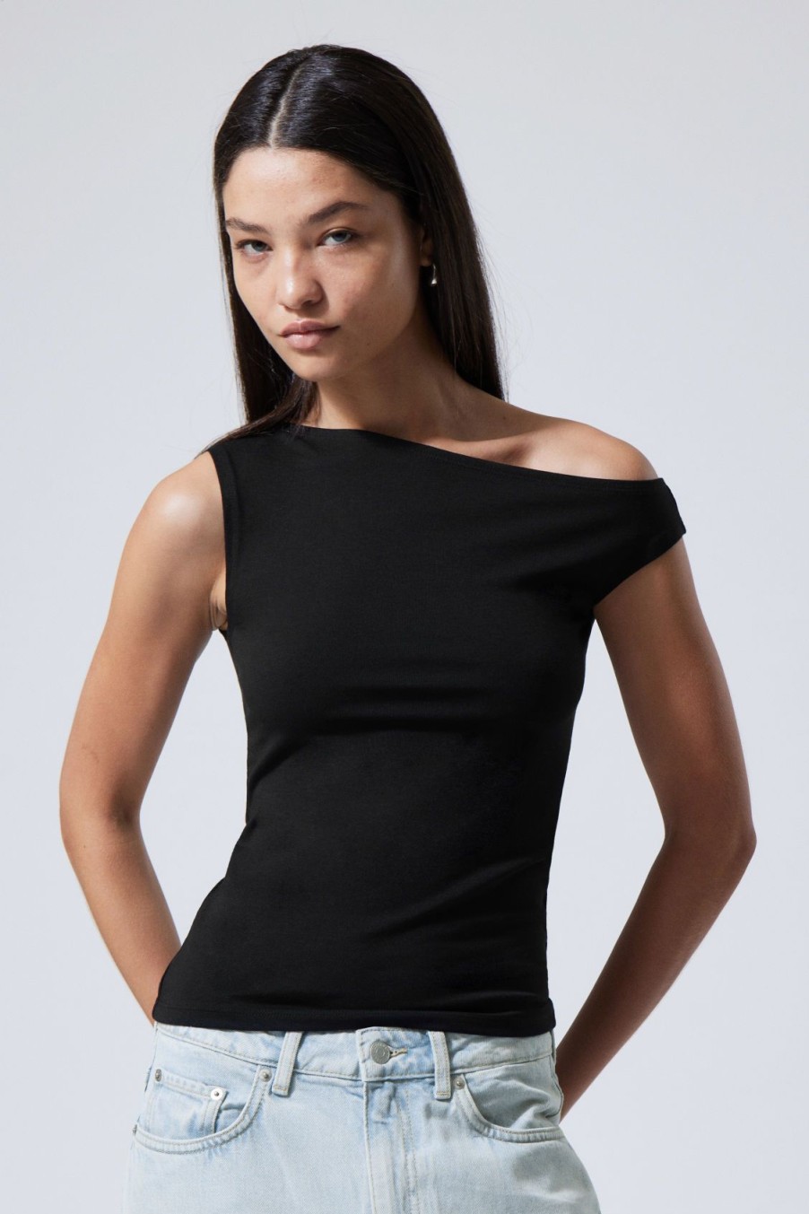 Best Weekday Fitted Asymmetric Top