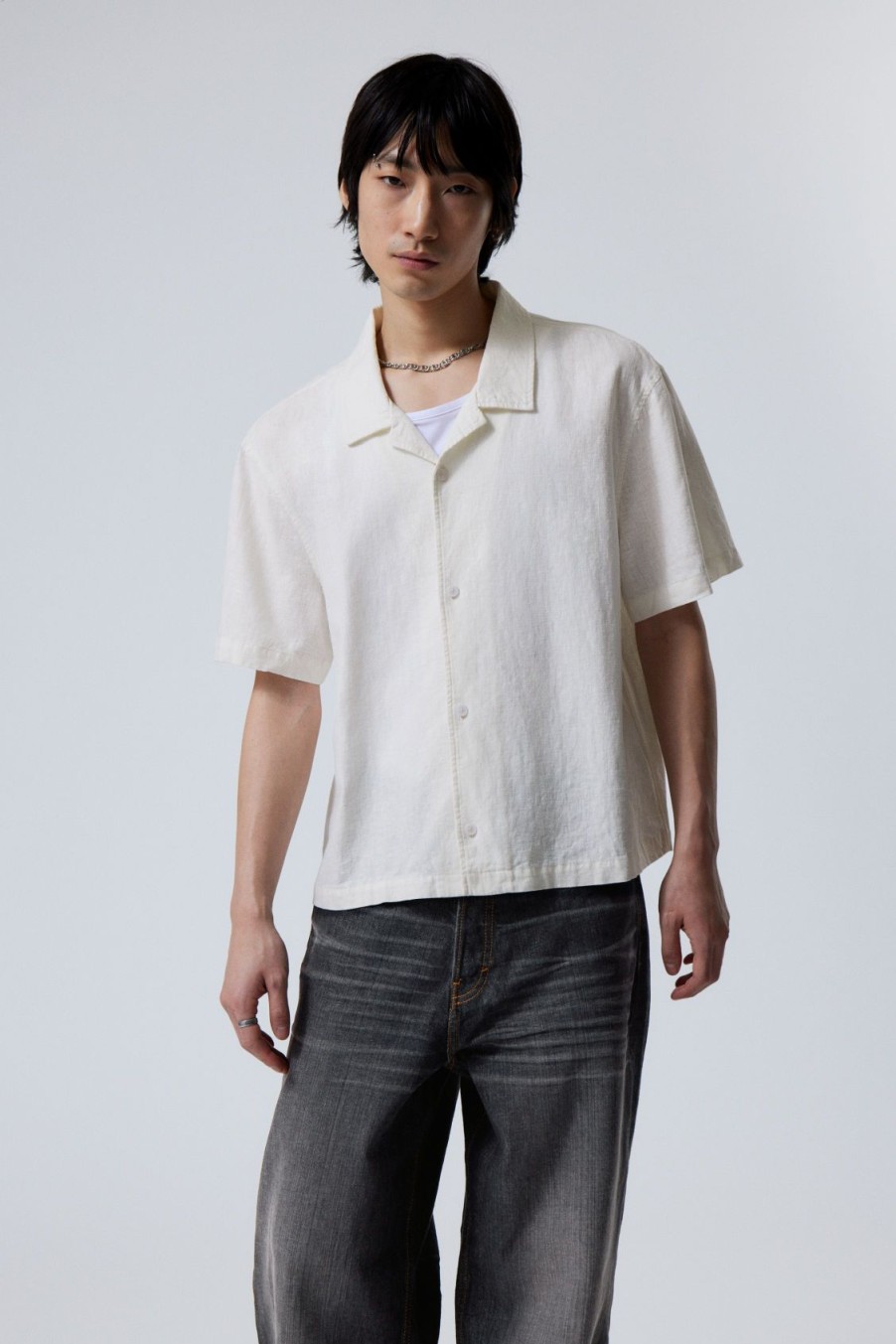 Wholesale Weekday Loose Short Sleeve Linen Blend Shirt