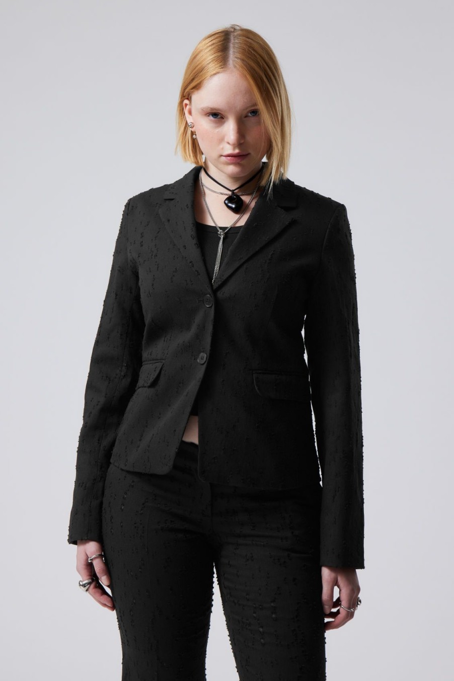 Online Weekday Esma Fitted Blazer