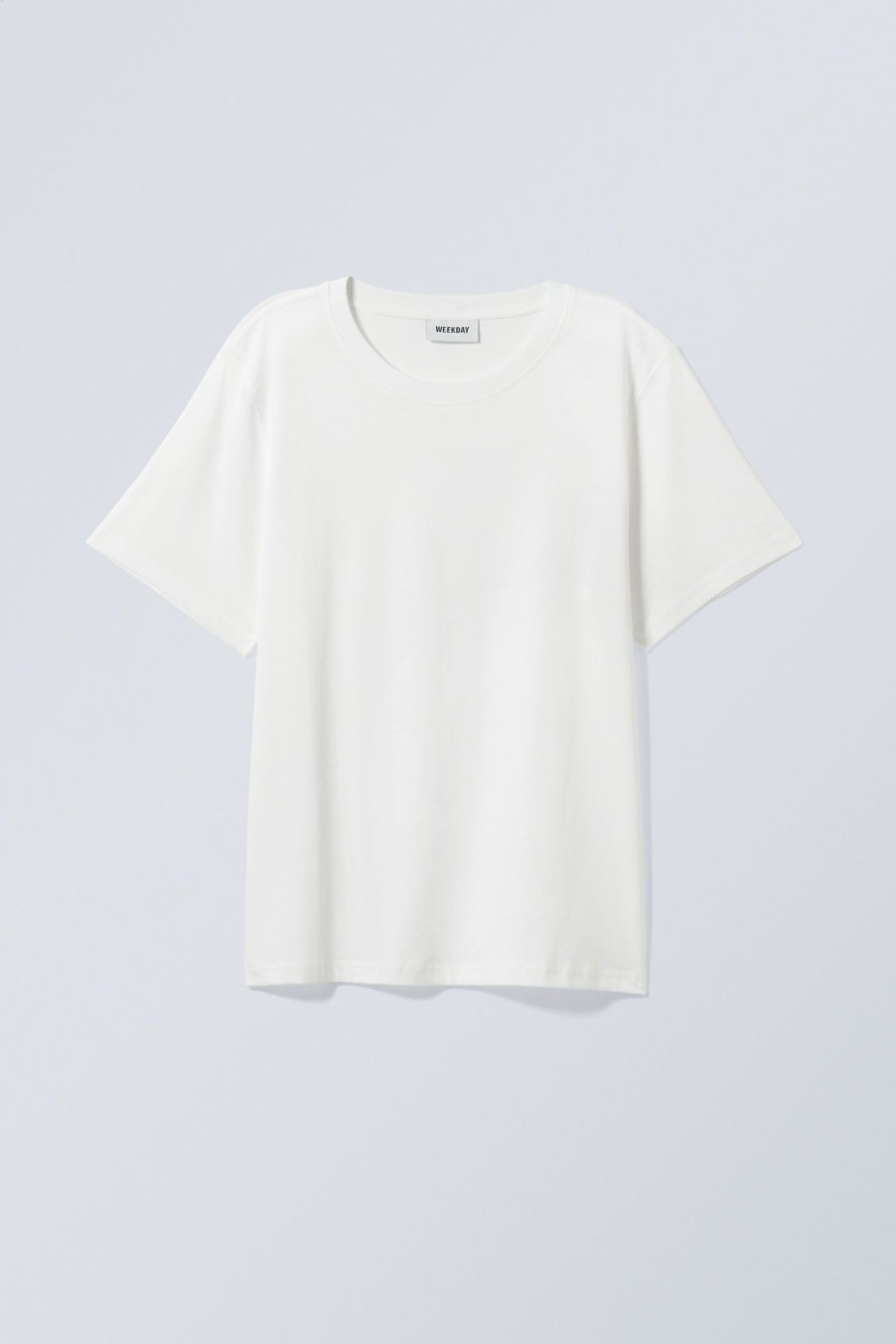 Best Weekday Essence Standard T-Shirt