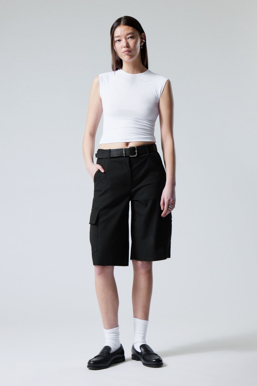 Online Weekday Arwen Cargo Suiting Shorts