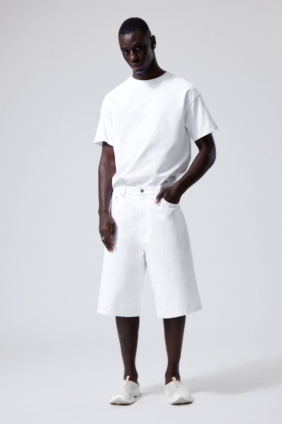 Online Weekday Astro Loose Twill Shorts