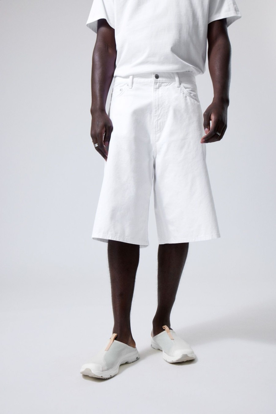 Online Weekday Astro Loose Twill Shorts