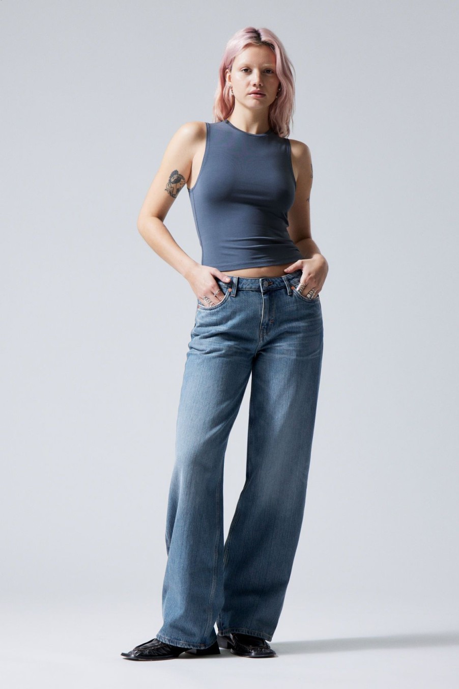 New Weekday Ample Low Loose Jeans