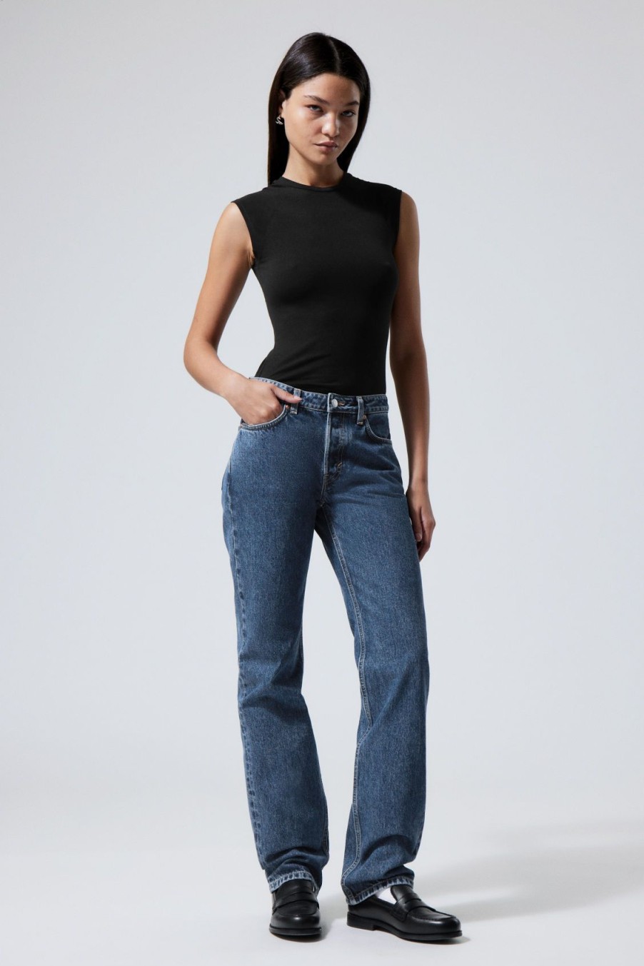 Online Weekday Pin Mid Straight Jeans