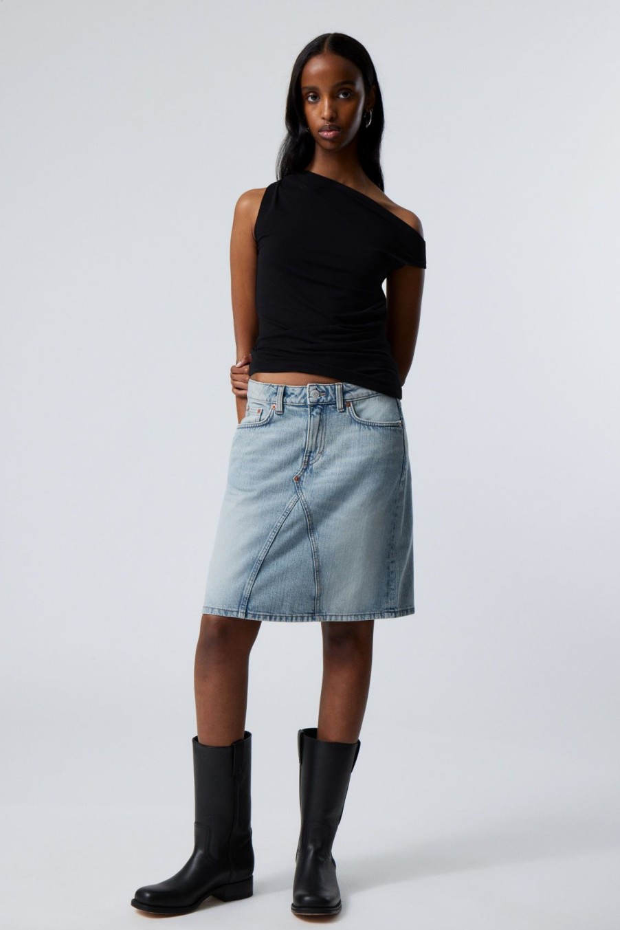 Hot Weekday Knee Length Denim Skirt