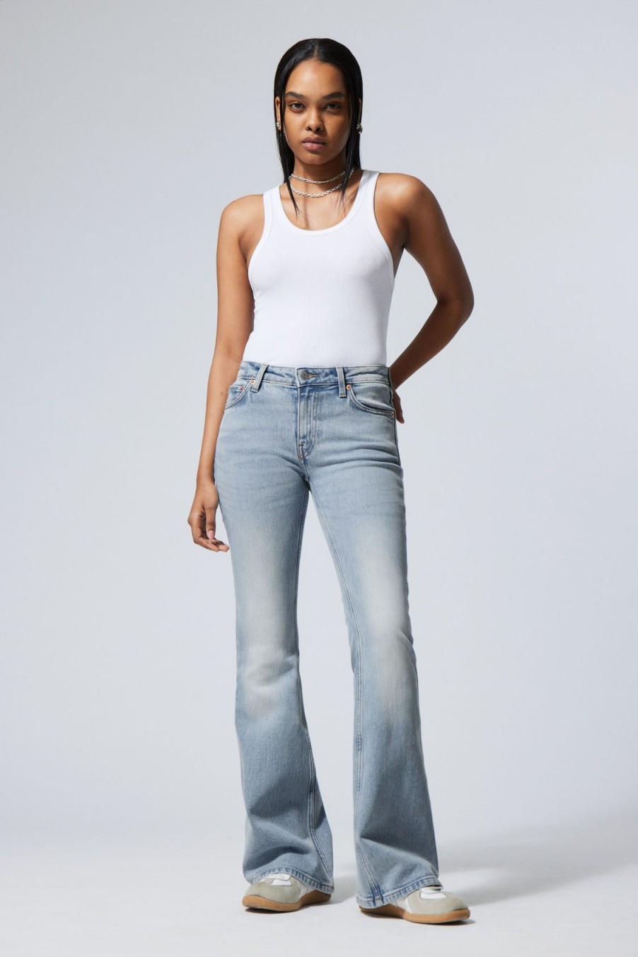 Best Weekday Flame Low Flared Jeans