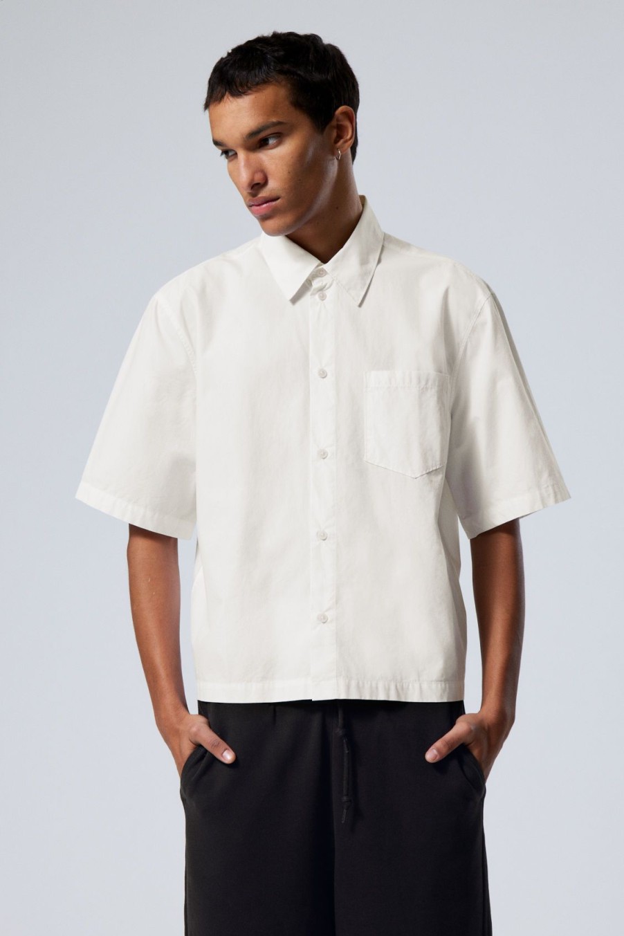 Hot Weekday Cropped Short Sleeve Shirt