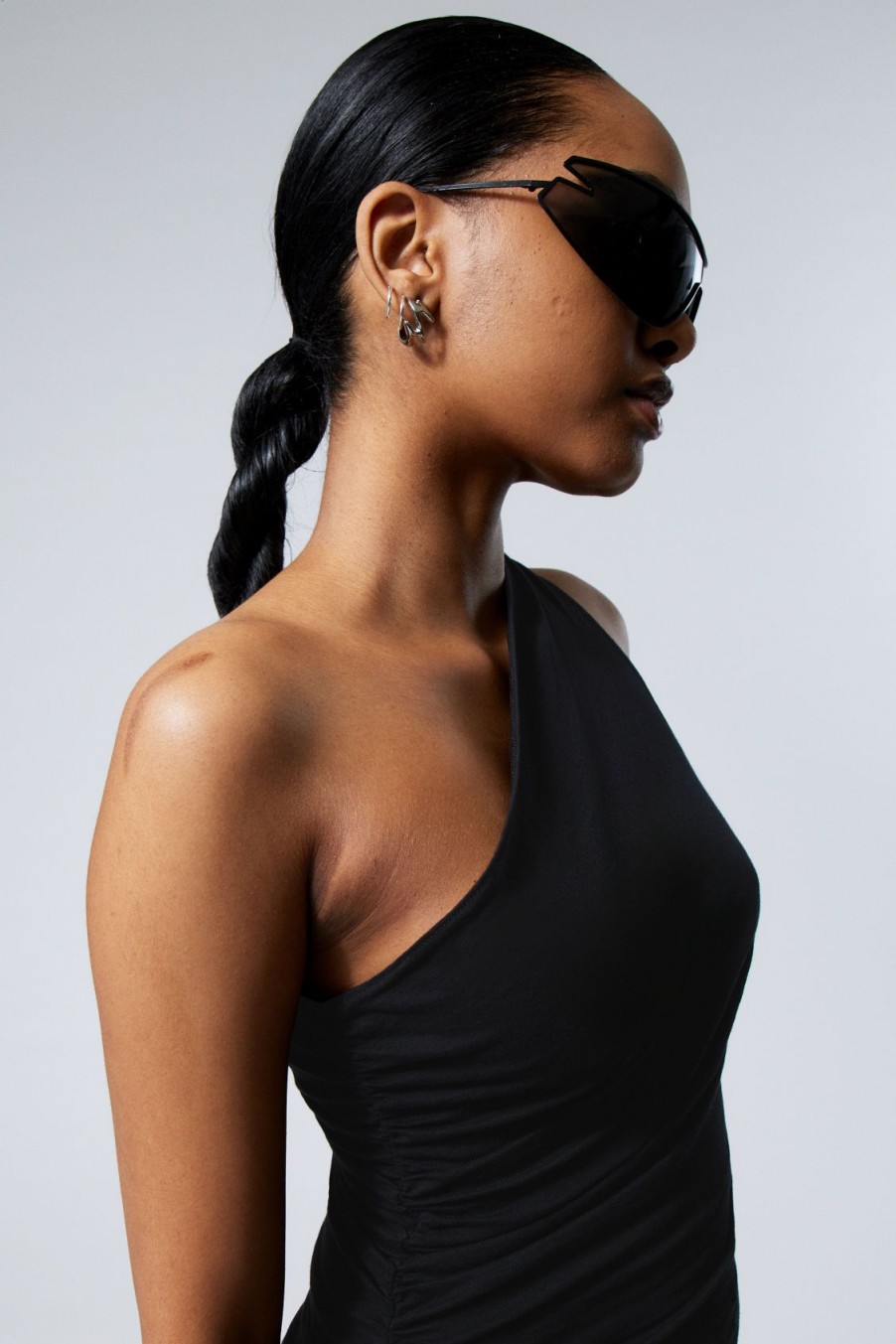 New Weekday Asymmetric One Shoulder Top