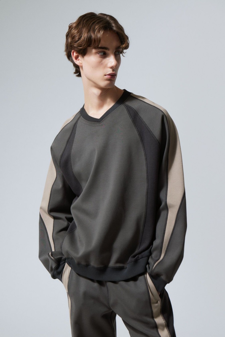 Best Weekday Scott Colour Block Sweatshirt