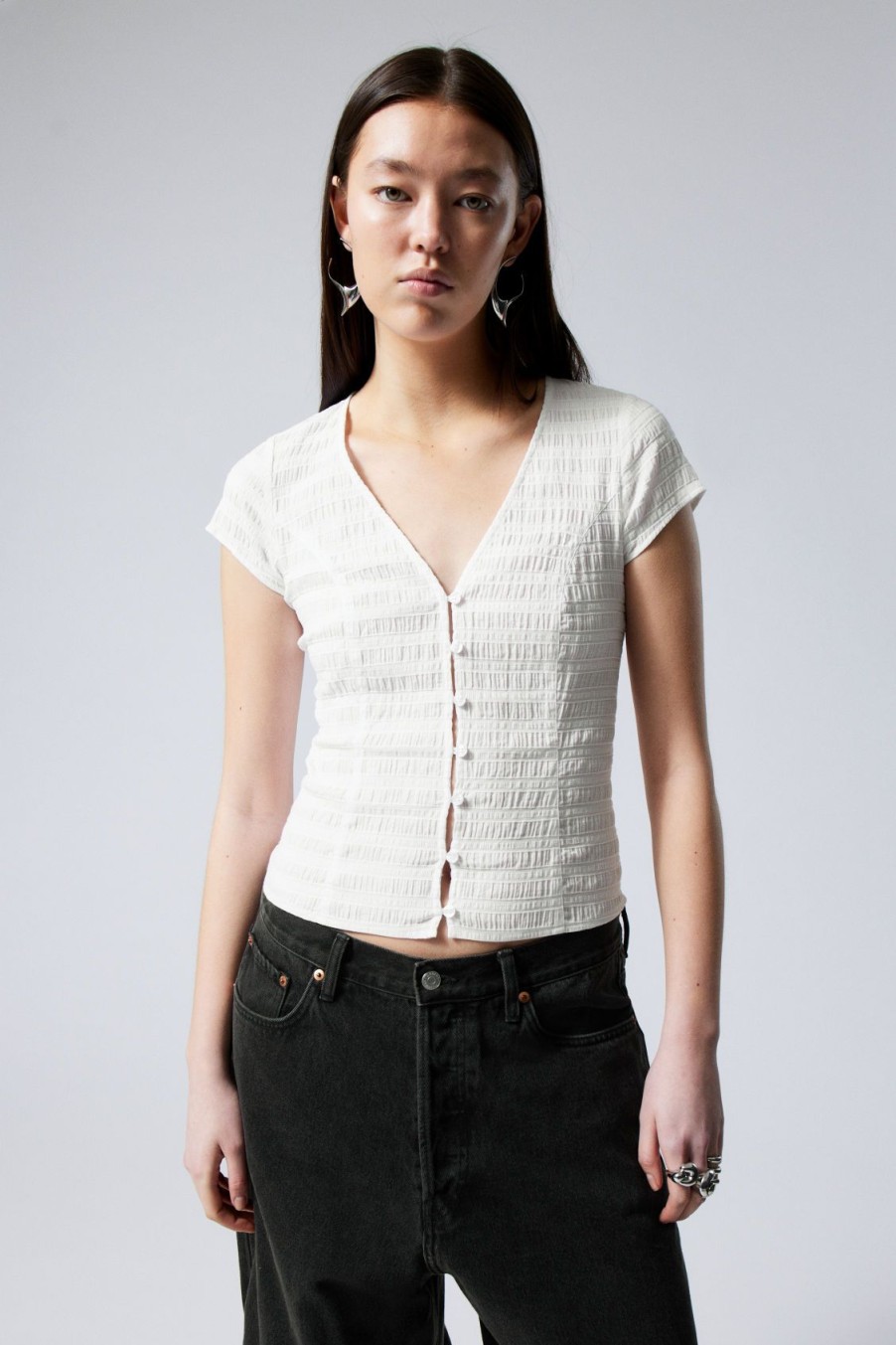 Hot Weekday Structured Short Sleeve Cotton Top