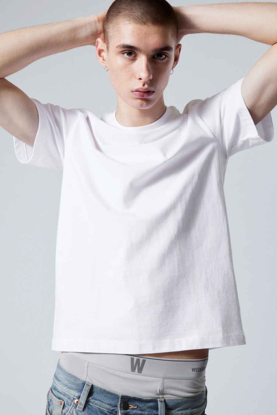 Hot Weekday Short Boxy Heavyweight T-Shirt