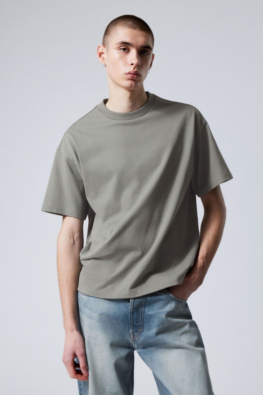 Online Weekday Great Boxy Heavyweight T-Shirt