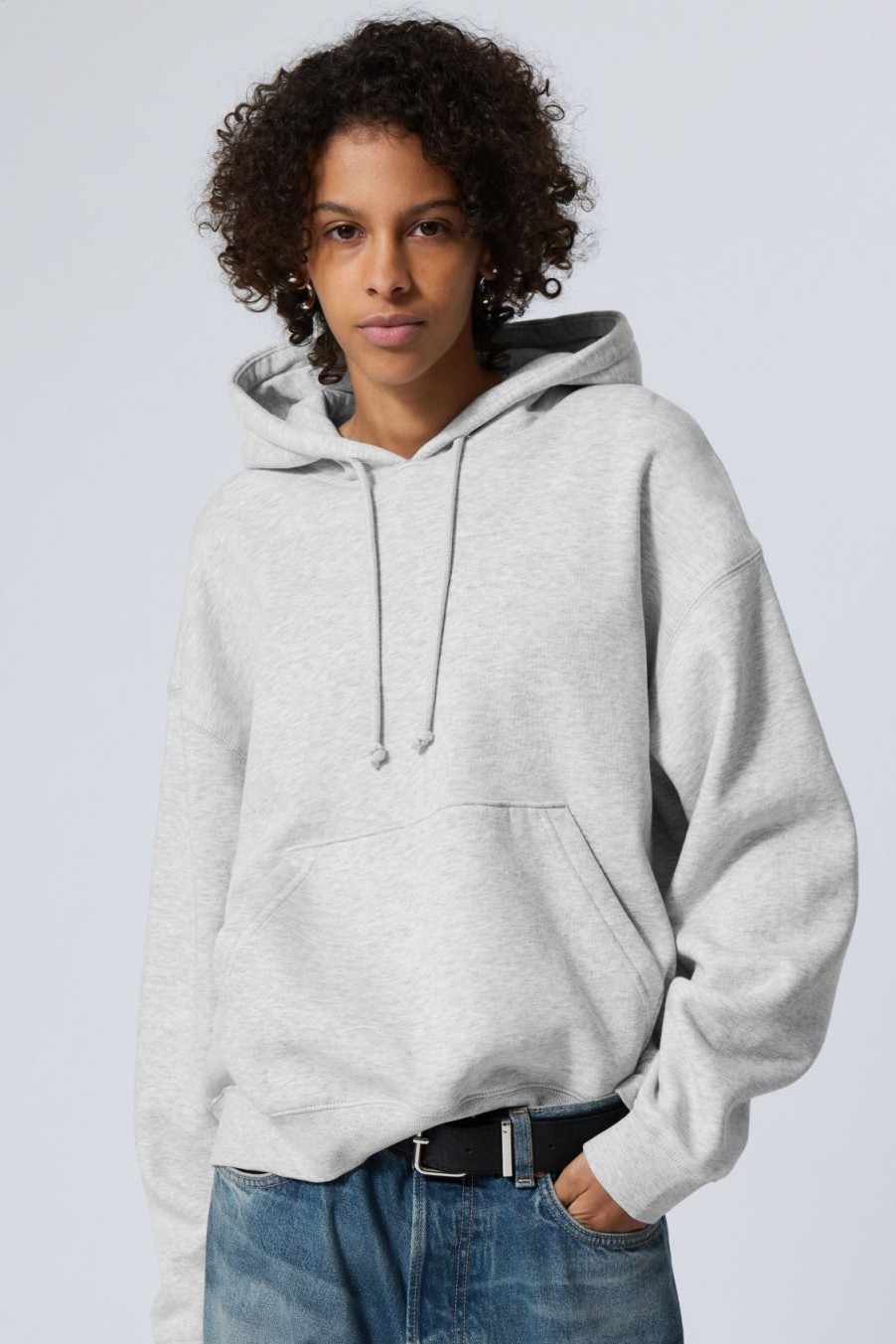 Hot Weekday Essence Standard Hoodie