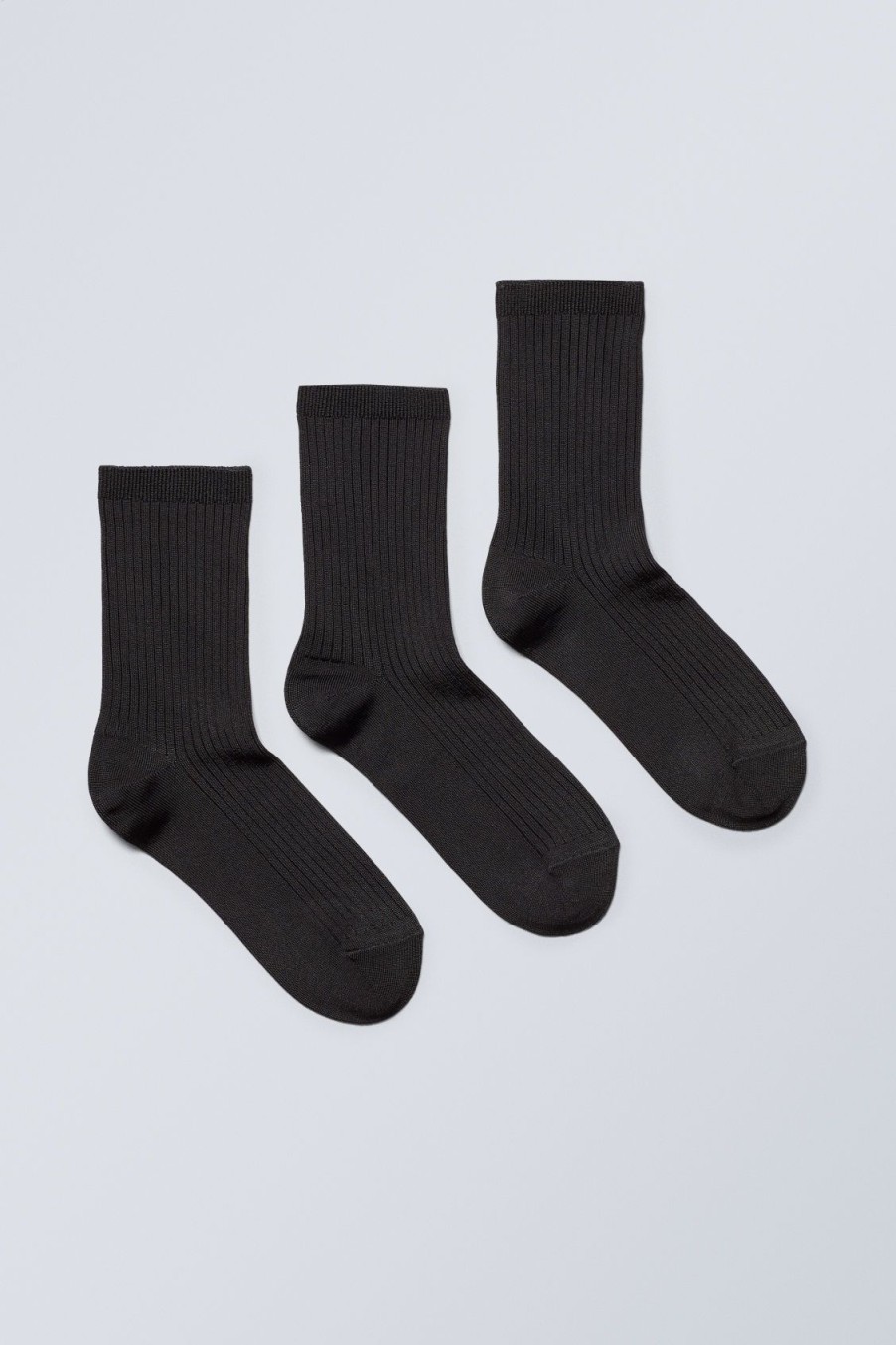 Hot Weekday 3-Pack Lova Shiny Socks