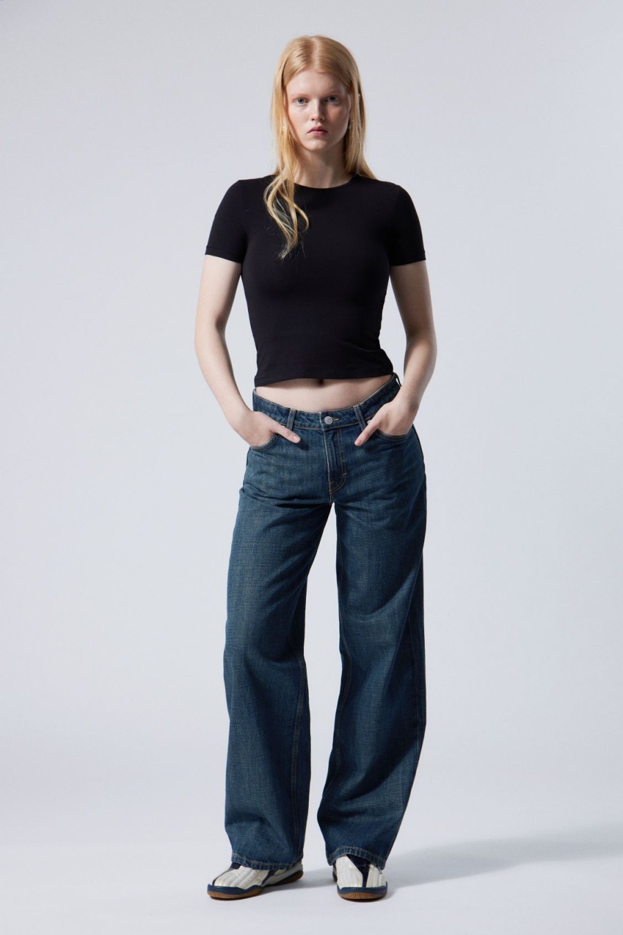 New Weekday Ample Low Loose Jeans