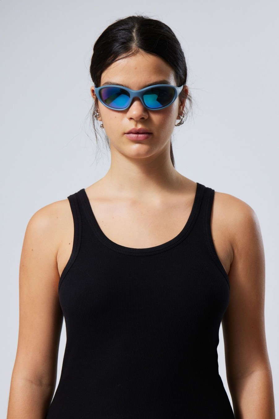 Online Weekday Sporty Oval Sunglasses