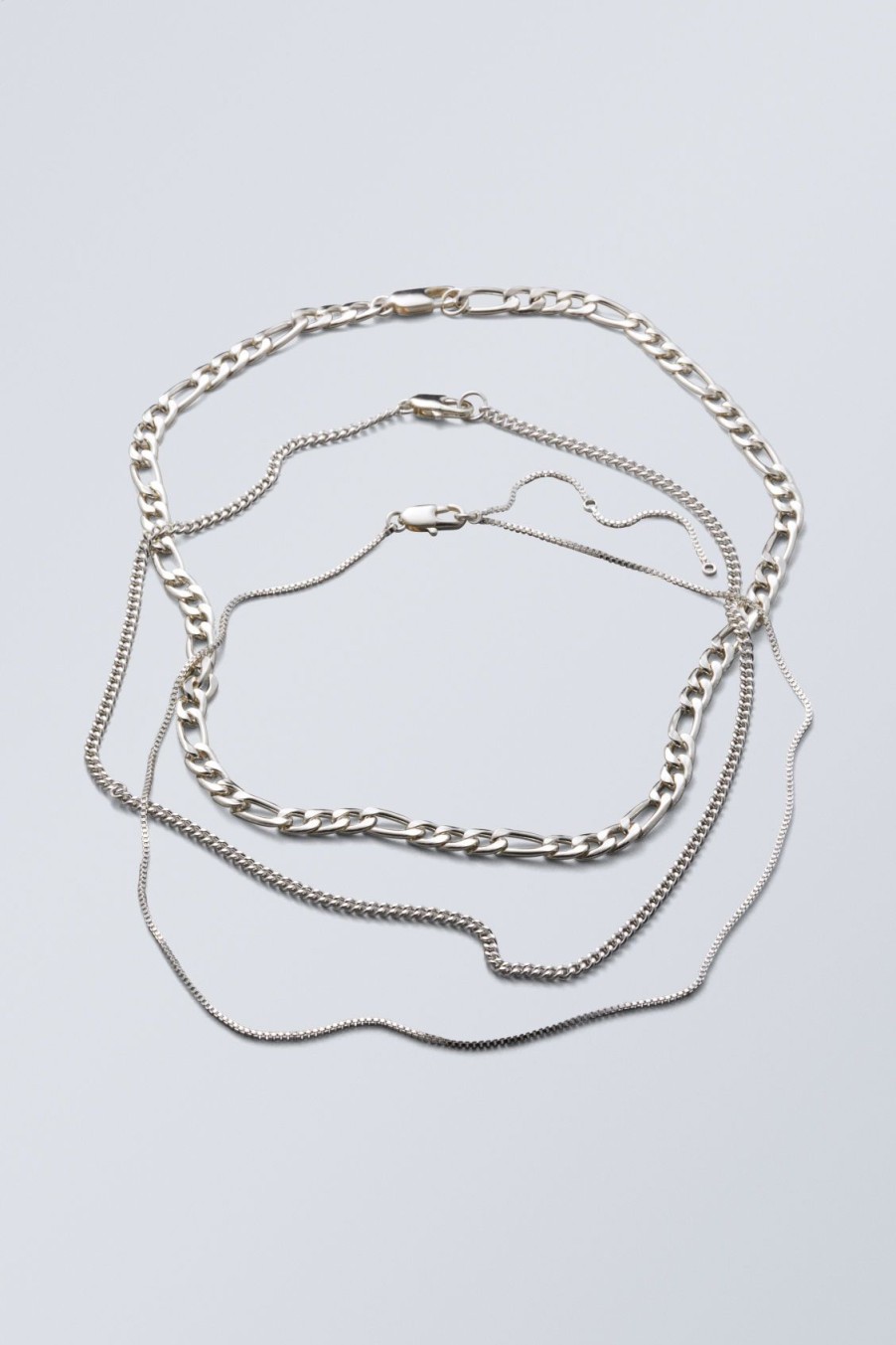 Best Weekday Unity Necklace Set